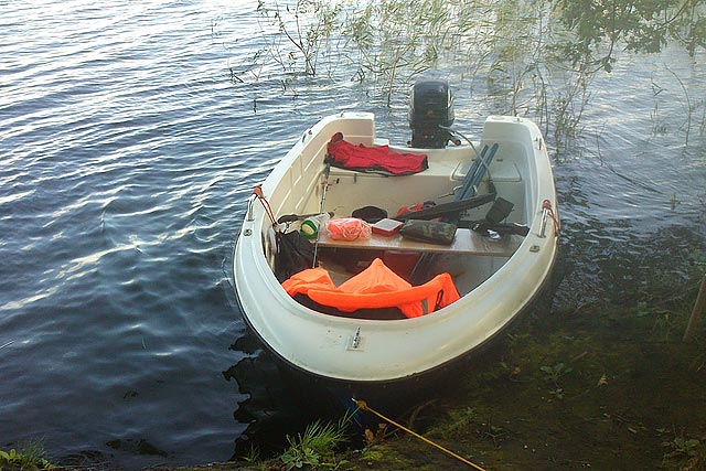 Моторная лодка для рыбалки и отдыха Легант-350
